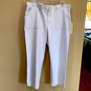 Gloria Vanderbilt Stretch Capris